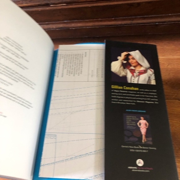 The Hero’s Closet sewing for Cosplay and Costuming paperback book - Picture 4 of 14